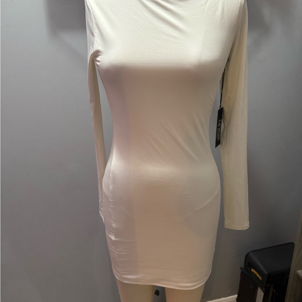 Forever 21 white Long Sleeve Dress